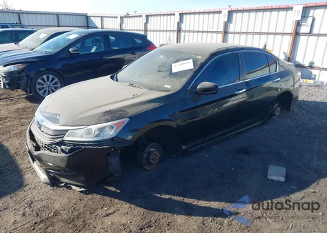 2017 Honda Accord Sport z USA, uszkodzony, nr VIN 1HGCR2F50HA173719